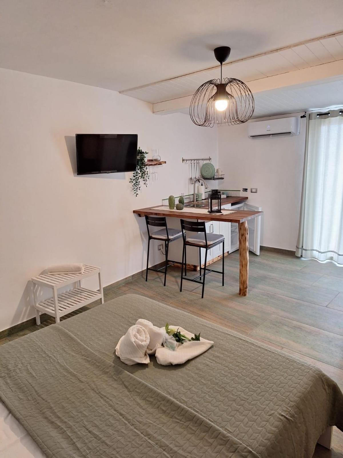 Casa Vacanze Green House Terrasini Eksteriør bilde